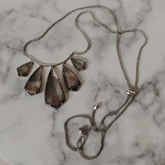 Kendra Scott Rhyan Necklace - Picture 2 of 8